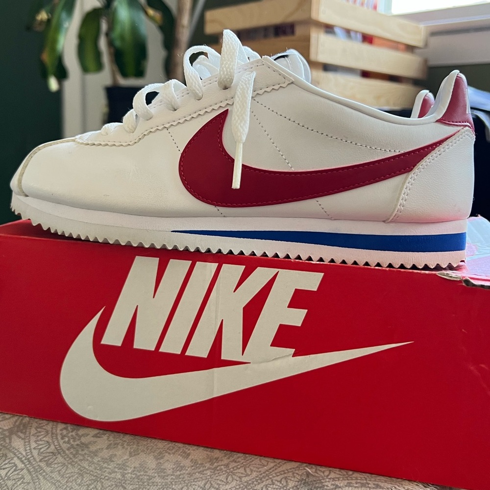Nike Cortez  *NWB*